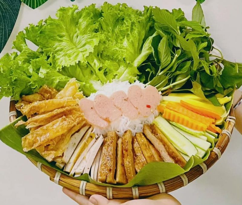 10 quán Nem Nướng Quận 1 ngon cực kì nổi tiếng ở Sài Gòn Hồ Chí Minh (1)