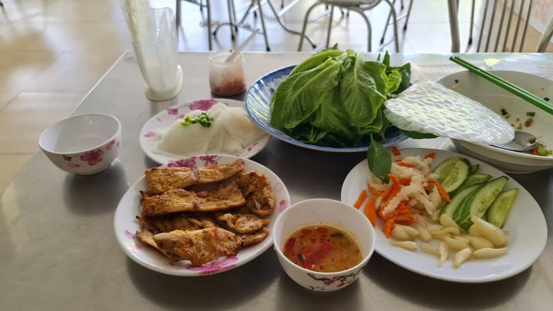 10 quán Nem Nướng Quận 1 ngon cực kì nổi tiếng ở Sài Gòn Hồ Chí Minh (5)