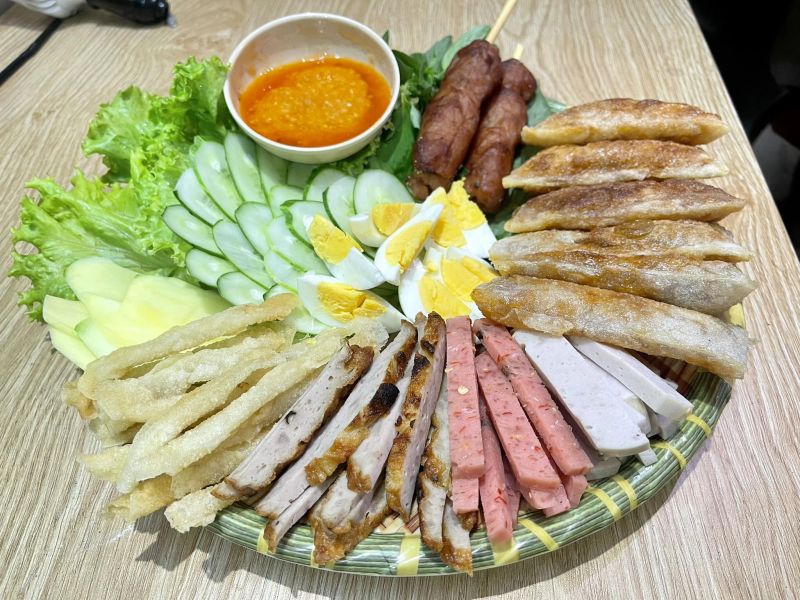 10 quán Nem Nướng Quận 7 ngon và dinh dưỡng Sài Gòn Hồ Chí Minh (1)