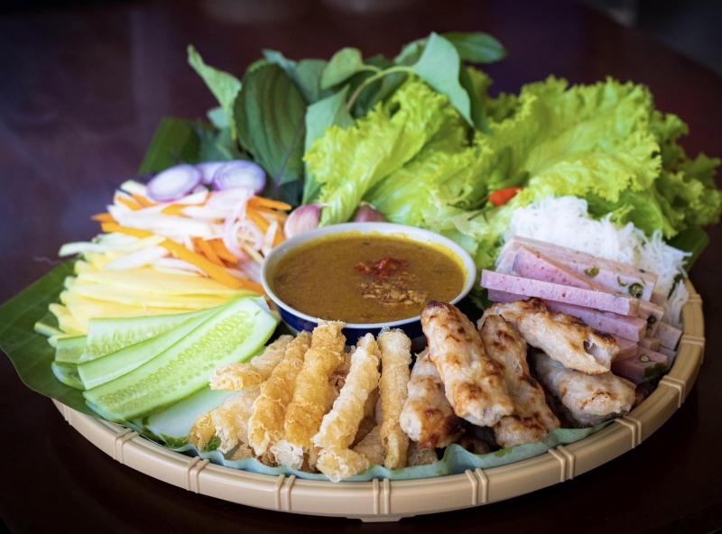 10 quán Nem Nướng Quận Phú Nhuận ngon nhiều khuyến mãi Sài Gòn Hồ Chí Minh (2)